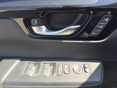Used 2025 Honda CR-V EX-L image 30