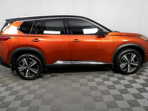 Used 2023 Nissan Rogue SL w/ SL Premium Package AWD/4WD image 2