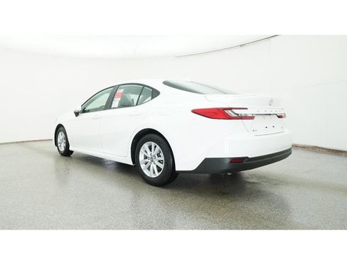 New 2026 Toyota Camry LE image 21