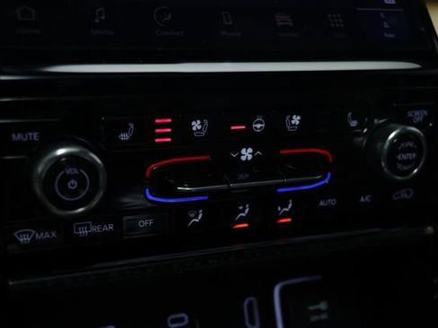 Used 2024 Jeep Grand Cherokee L Summit image 13