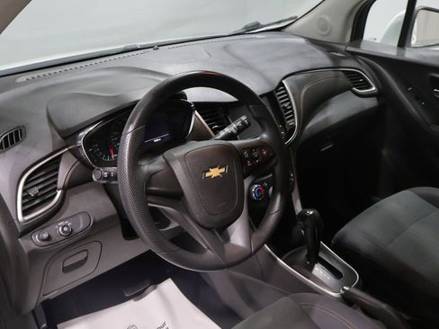 Used 2017 Chevrolet Trax LS image 16
