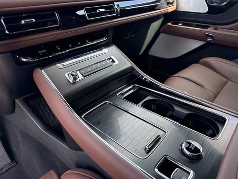 New 2026 Lincoln Aviator Reserve image 26