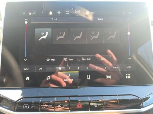 New 2026 Jeep Compass Limited image 19