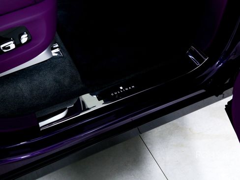 Used 2025 Rolls-Royce Cullinan image 39