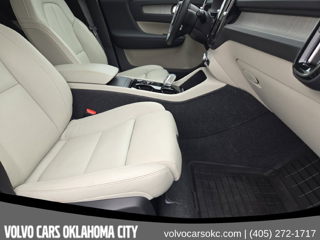 Certified 2024 Volvo XC40 B5 Plus w/ Protection Package Premier AWD/4WD image 14