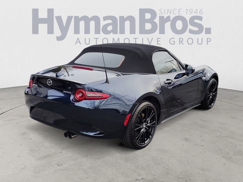 Used 2025 MAZDA MX-5 Miata Club image 3