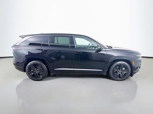 Used 2024 Jeep Wagoneer Launch Edition AWD/4WD image 5