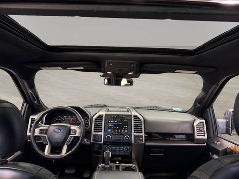Used 2016 Ford F150 Platinum w/ Equipment Group 701A Luxury AWD/4WD image 30