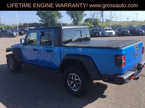 Used 2024 Jeep Gladiator Rubicon w/ Technology Group AWD/4WD image 6