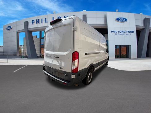 Used 2020 Ford Transit 250 Medium Roof RWD image 5