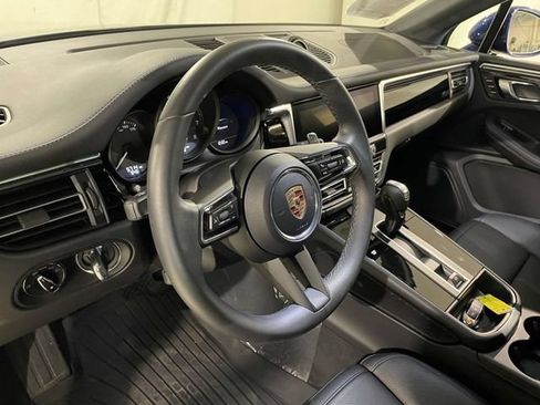 Certified 2026 Porsche Macan Turbo AWD/4WD image 4