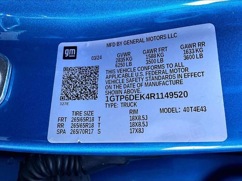 Used 2024 GMC Canyon AT4 w/ AT4 Premium Package image 33