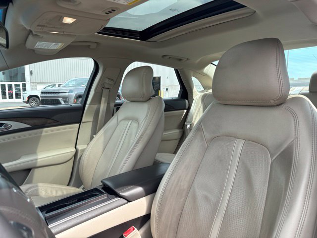 Used 2018 Lincoln MKZ Reserve w/ Magnetic Appearance Package AWD/4WD image 23