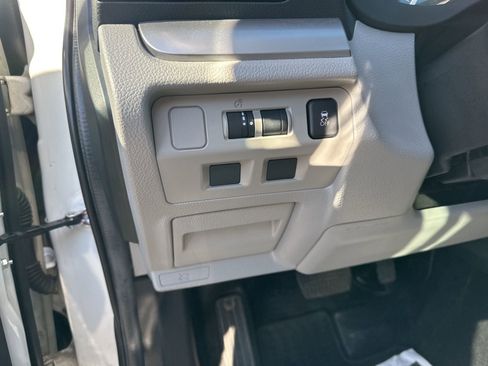 Used 2018 Subaru Forester 2.5i Premium w/ Popular Package #2A image 16