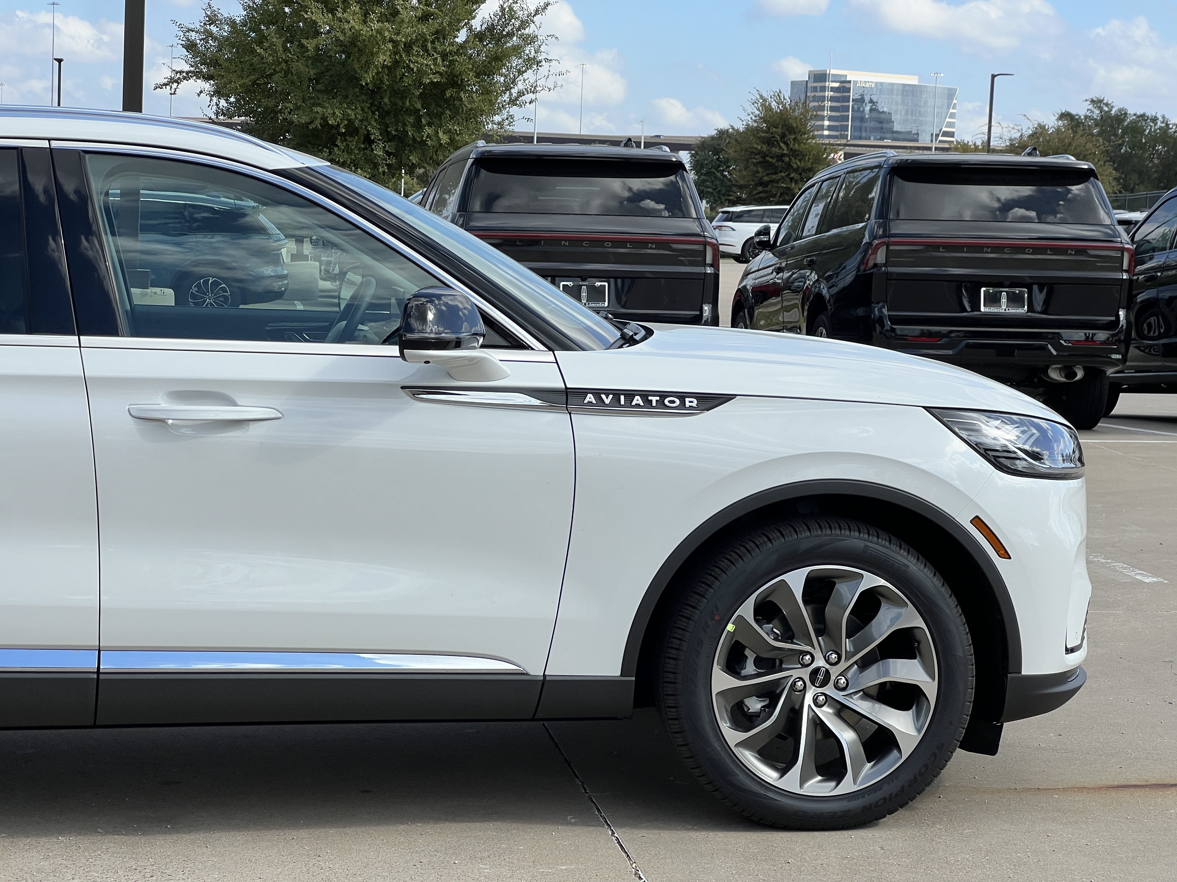 New 2027 Lincoln Aviator Reserve RWD image 12