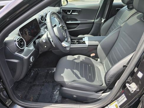 Used 2025 Mercedes-Benz C 300 4MATIC Sedan image 13
