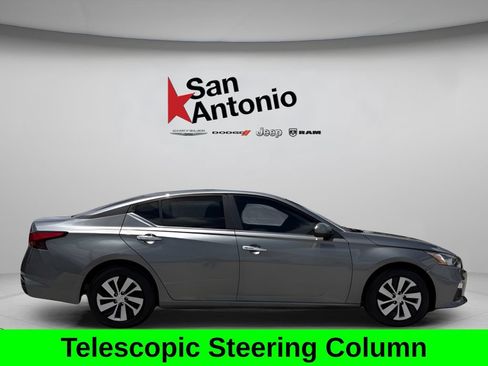 Used 2021 Nissan Altima 2.5 S FWD image 5