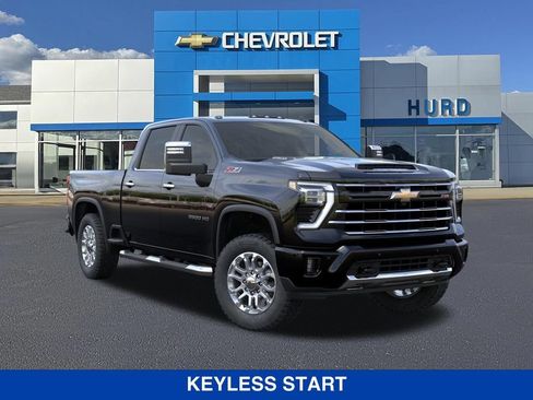 New 2026 Chevrolet Silverado 2500 LT w/ Z71 Chrome Sport Edition AWD/4WD image 8