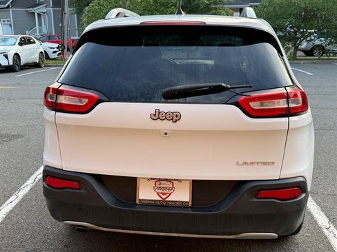 Used 2016 Jeep Cherokee Limited FWD image 11