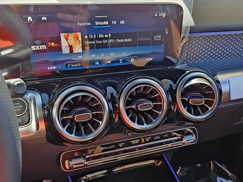 New 2026 Mercedes-Benz GLB 250 GLB 250 image 19