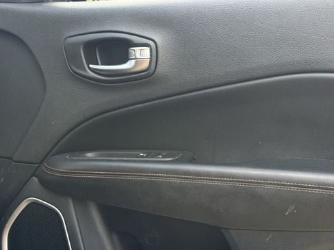 Used 2021 Jeep Compass Limited AWD/4WD image 28