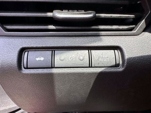 Certified 2023 Nissan Altima 2.5 SV AWD/4WD image 17