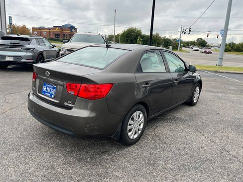 Used 2011 Kia Forte EX FWD image 3