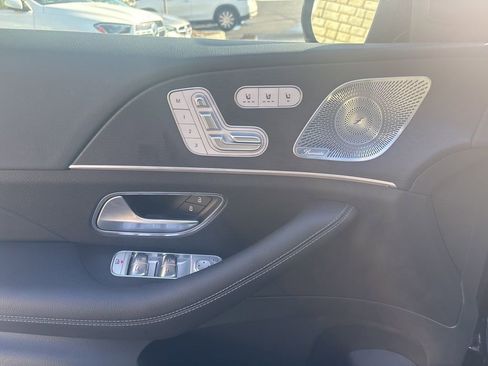 Used 2026 Mercedes-Benz GLS 450 4MATIC image 11