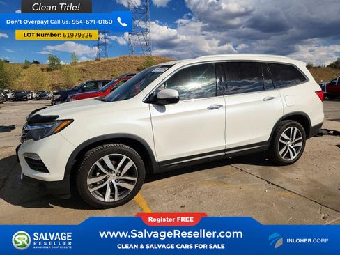 Used 2016 Honda Pilot Touring image 1