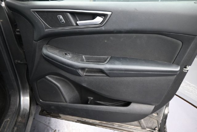 Used 2017 Ford Edge SE w/ Cargo Accessory Package AWD/4WD image 13