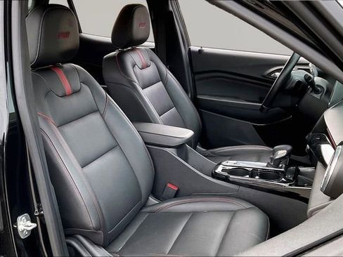 Used 2024 Chevrolet Trax RS w/ Sunroof Package image 20