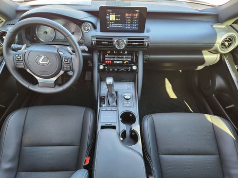Certified 2025 Lexus IS 350 F Sport image 33