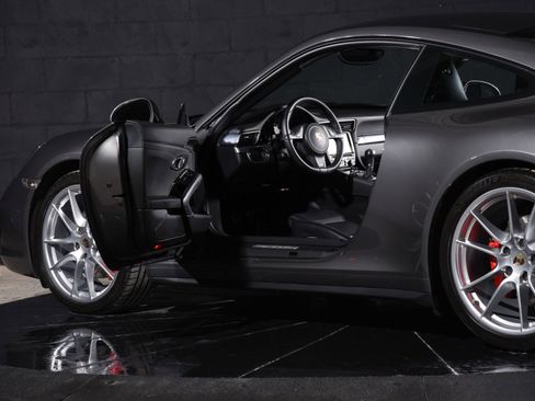 Used 2013 Porsche 911 Carrera 4S AWD/4WD image 14