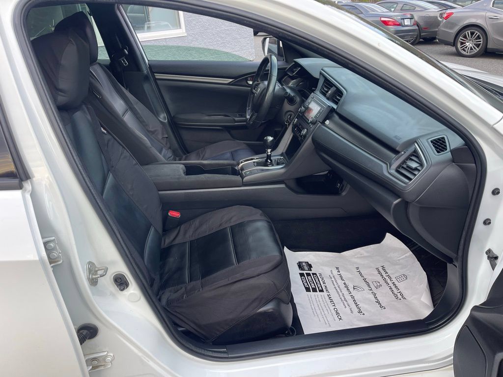 Used 2018 Honda Civic Sport image 14