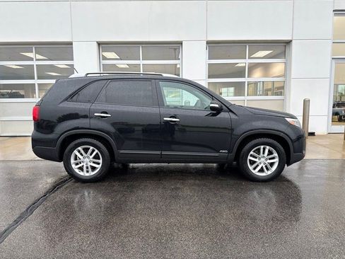 Used 2015 Kia Sorento LX AWD/4WD image 3