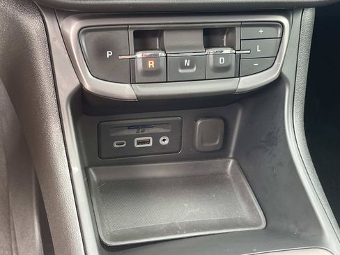 Used 2023 GMC Terrain AT4 AWD/4WD image 33