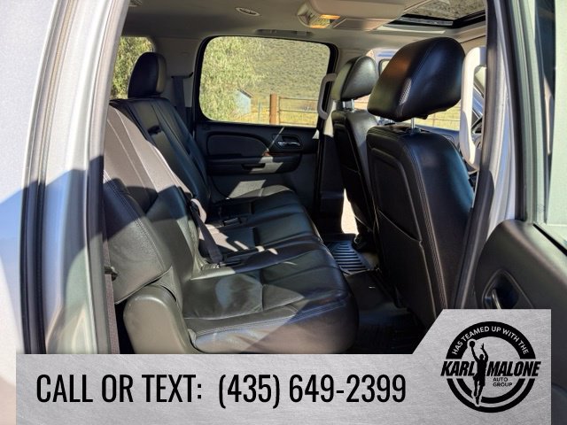 Used 2013 GMC Yukon XL SLT w/ SLT-2 Equipment Package AWD/4WD image 37