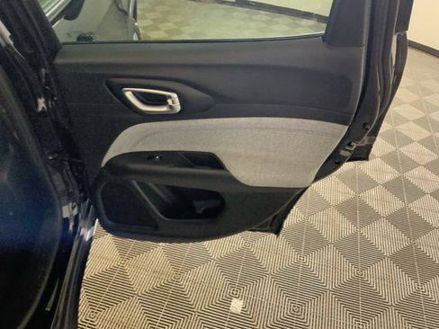 Used 2026 Jeep Compass Latitude image 39