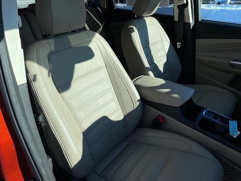 Used 2019 Ford Escape Titanium image 29