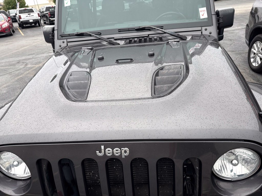 Used 2016 Jeep Wrangler Unlimited Rubicon AWD/4WD image 15