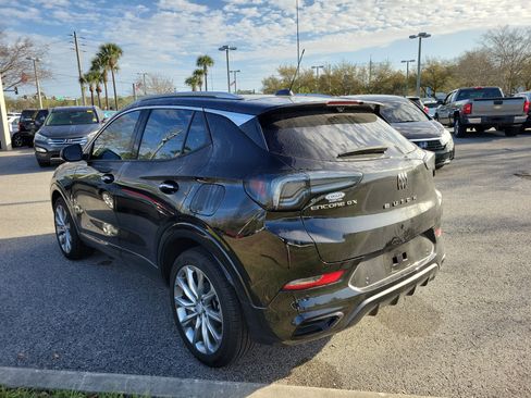 Used 2025 Buick Encore GX Avenir w/ Avenir Technology Package image 24