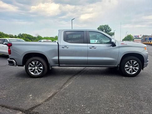 Used 2025 Chevrolet Silverado 1500 LT AWD/4WD image 11