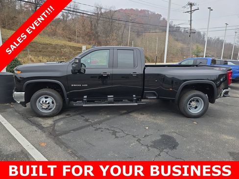 New 2026 Chevrolet Silverado 3500 W/T image 2