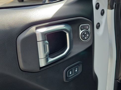 Used 2023 Jeep Wrangler Unlimited Sport image 21