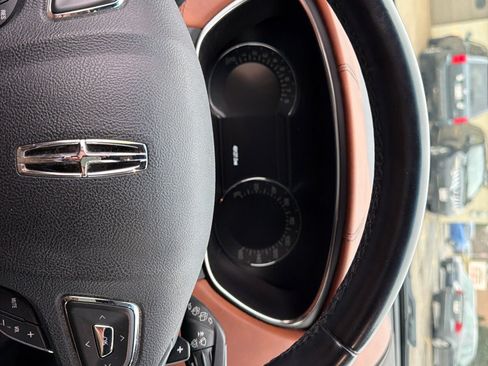 Used 2018 Lincoln MKX Black Label w/ Enhanced Security Package image 5