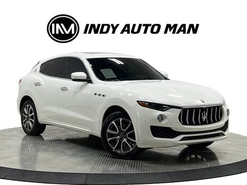 Used 2020 Maserati Levante Base image 2