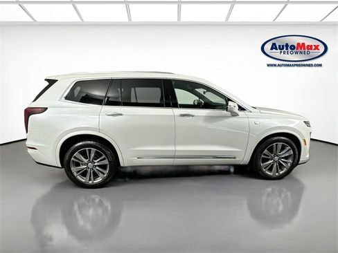 Used 2022 Cadillac XT6 Premium Luxury w/ Technology Package image 10