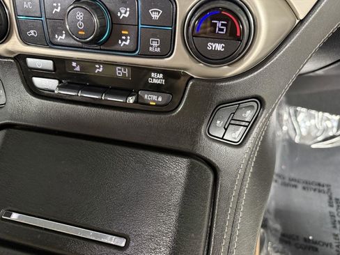 Used 2019 GMC Yukon XL Denali w/ Open Road Package image 20