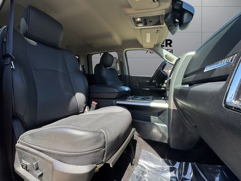 Used 2014 RAM 1500 Laramie w/ Convenience Group AWD/4WD image 17