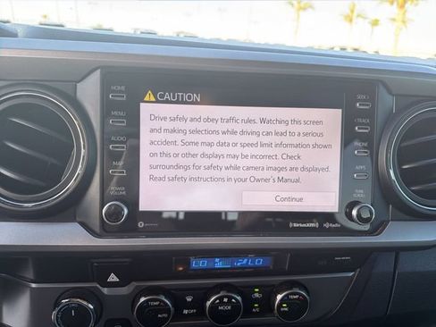 Certified 2021 Toyota Tacoma SR5 AWD/4WD image 19